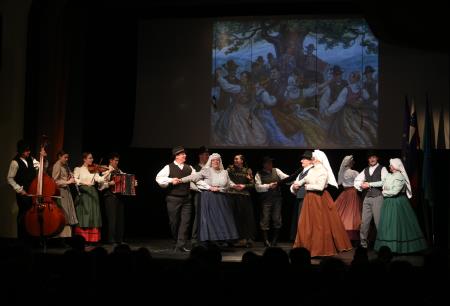 OSREDNJA PRIREDITEV OB KULTURNEM PRAZNIKU 33 FOTO LJUBO VUKELIČ